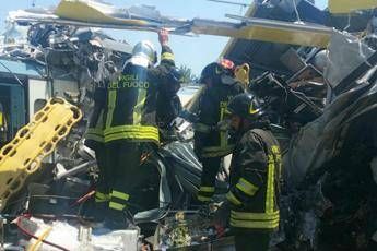 Scontro treni, 23 vittime e nessun disperso: sabato i funerali /Video Scontro treni, 23 vittime e nessun disperso: sabato i funerali /Video